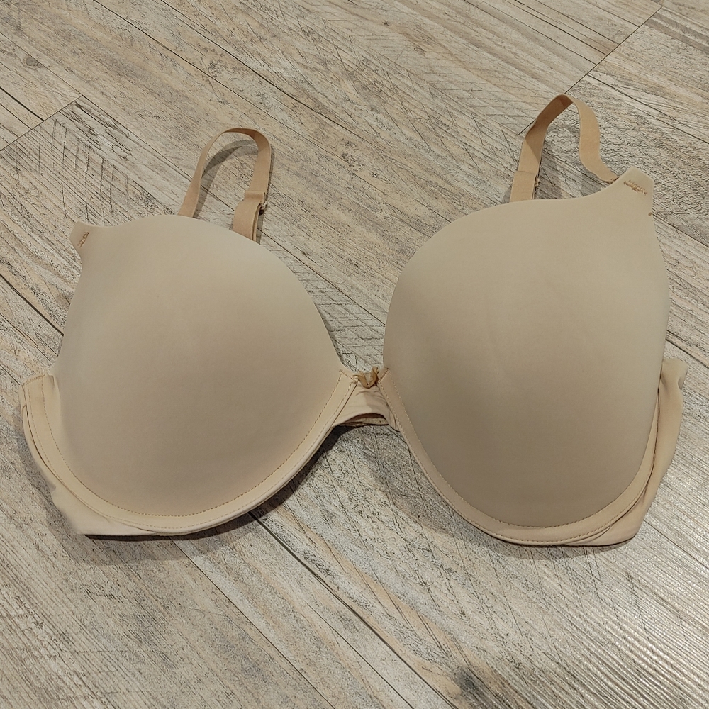 PINK Campus Pushup Bra